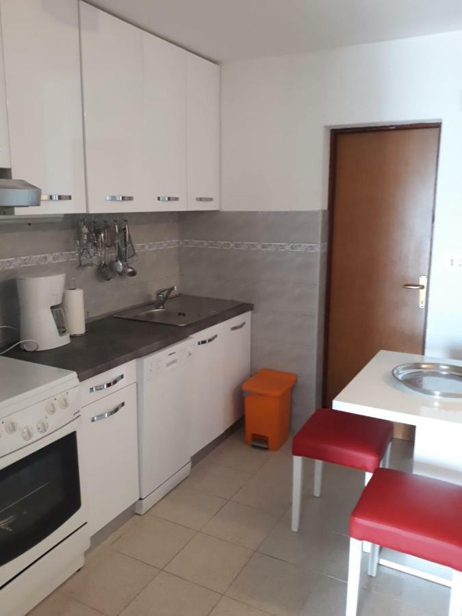 Apartman Grospic 2 Cesarica Eksteriør billede